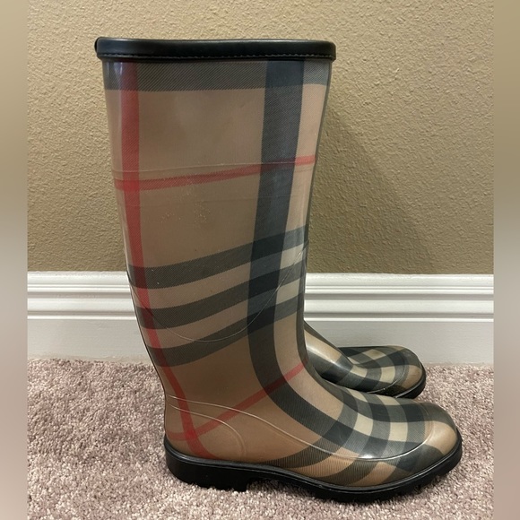 Burberry Rubber Rainboots - Picture 1 of 3